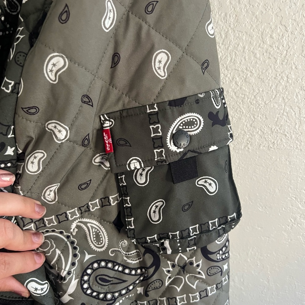 Levi's Black And White Patterned Jacket Bomber - image 7